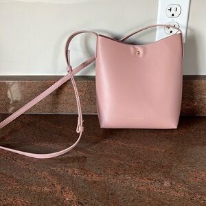 Samara crossbody/shoulder bag, cute for spring. Used once. - like new condition
